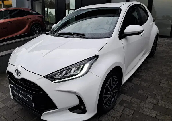 samochody osobowe Toyota Yaris cena 89900 przebieg: 9900, rok produkcji 2023 z Nowogród Bobrzański